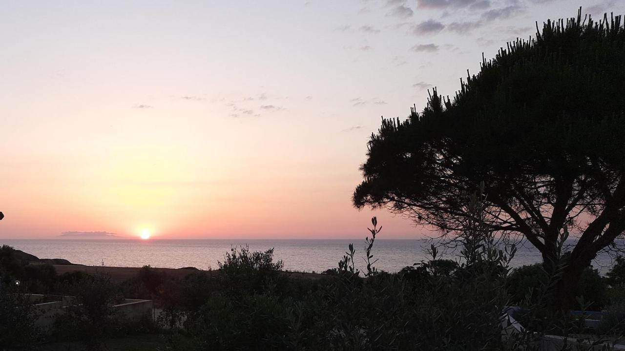 Casa KIA - Villetta bifamiliare a 300 mt dal mare Valledoria  Esterno foto