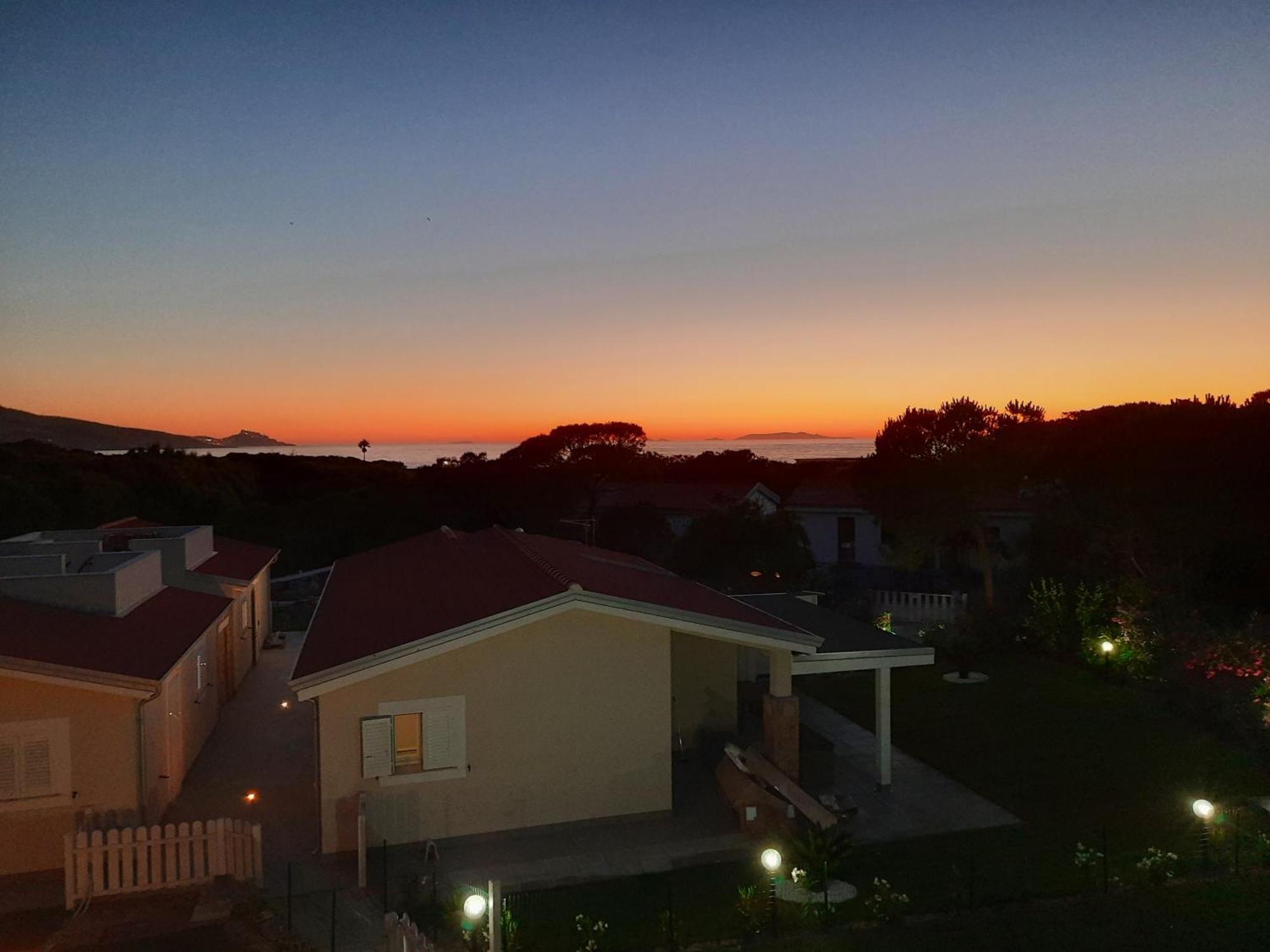 Casa KIA - Villetta bifamiliare a 300 mt dal mare Valledoria  Esterno foto